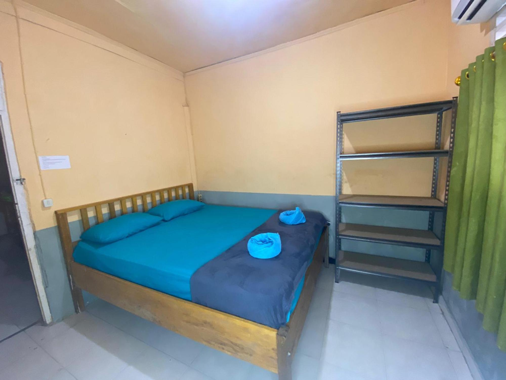 Harry & Mimin Homestay Gorontalo Exterior photo
